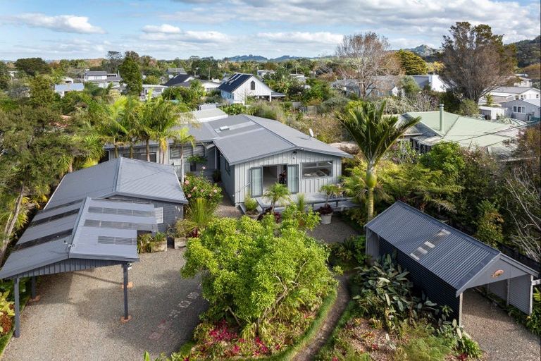 Photo of property in 13 Harbour View Road, Point Wells, Warkworth, 0986