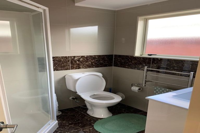 Photo of property in 100 Westerham Drive, Dannemora, Auckland, 2016