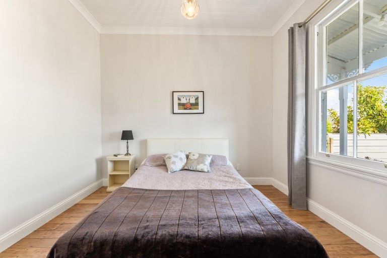 Photo of property in 122 Harrison Street, Whanganui, 4500