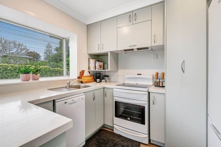 Photo of property in 2/31 Alice Avenue, Orewa, 0931