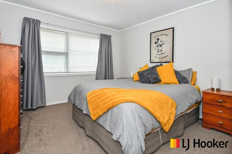 Photo of property in 33 Peretao Rise, The Gardens, Auckland, 2105