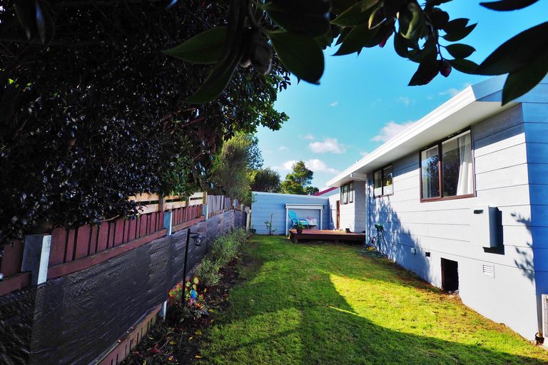 Photo of property in 135a Windermere Drive, Poike, Tauranga, 3112