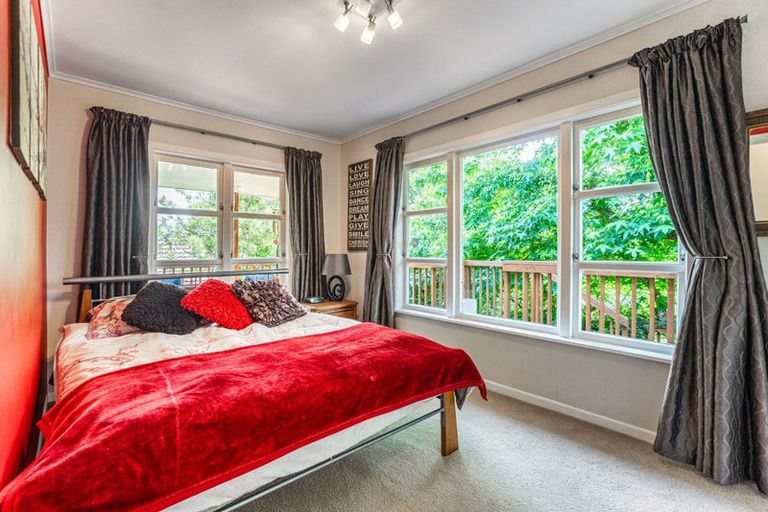 Photo of property in 1/14 Maritime Terrace, Birkenhead, Auckland, 0626