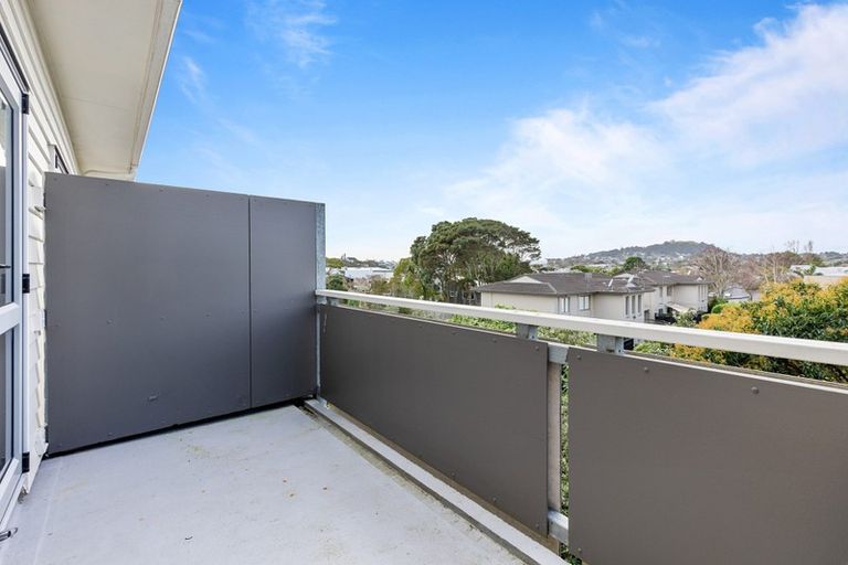 Photo of property in 325/26 Morningside Drive, Morningside, Auckland, 1025