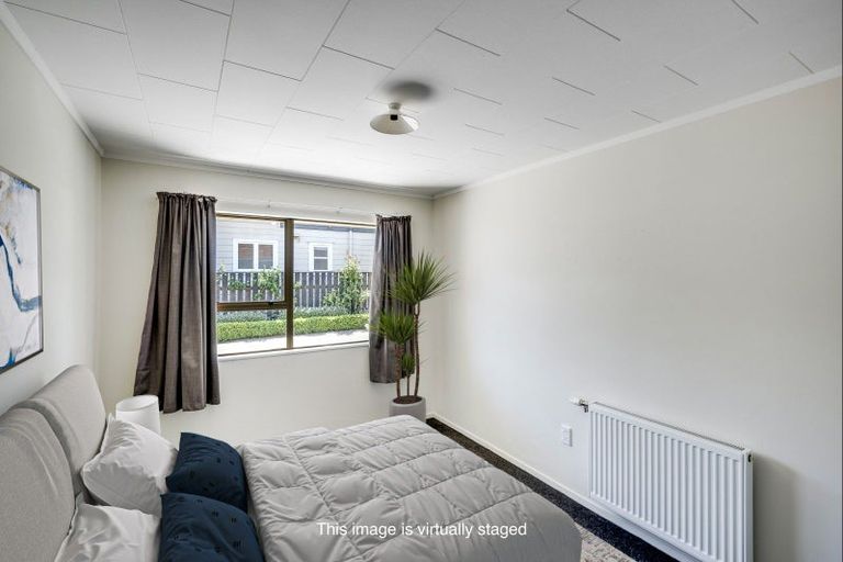 Photo of property in 2/802 Victoria Street, Parkvale, Hastings, 4122