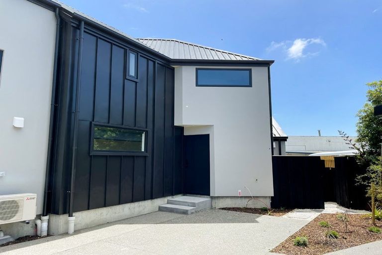 Photo of property in 16 Kipax Place, Riccarton, Christchurch, 8011