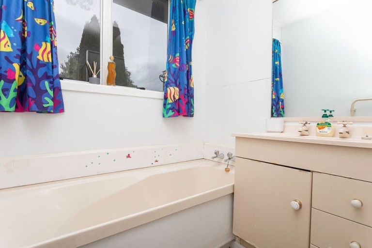 Photo of property in 3 Heretaunga Road, Maharahara, Dannevirke, 4972