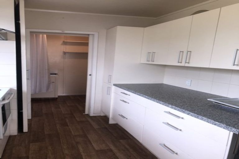 Photo of property in 14 Tatariki Street, Rosehill, Papakura, 2113