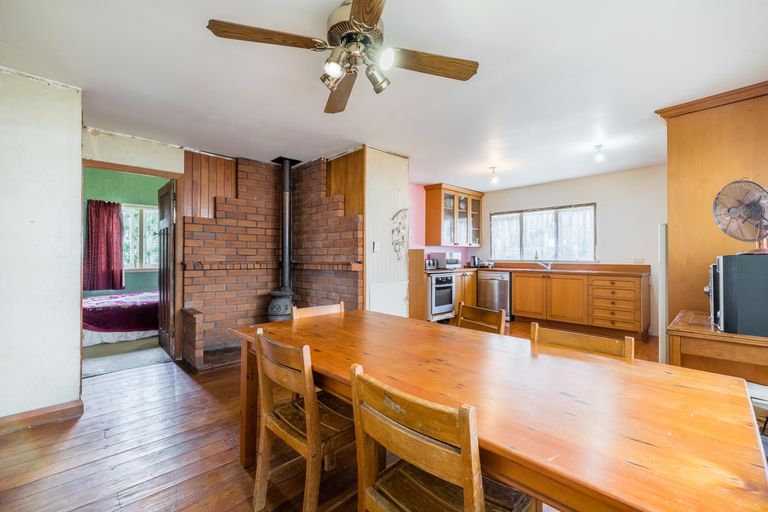 Photo of property in 1/7 Blacklock Avenue, Henderson, Auckland, 0612