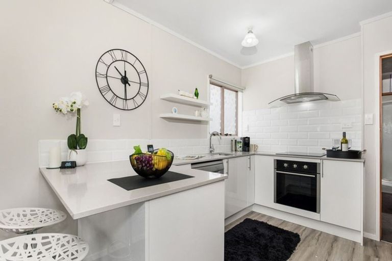 Photo of property in 1/24 Alfriston Road, Manurewa East, Auckland, 2102