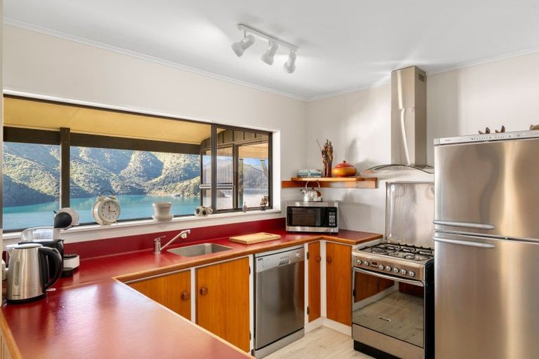 Photo of property in 438 Port Underwood Road, Whatamango Bay, Picton, 7281