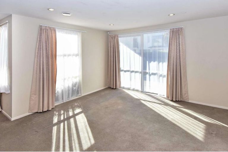 Photo of property in 23 Mcginty Street, Takanini, 2112