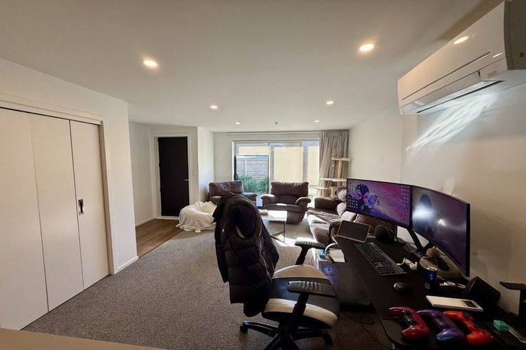 Photo of property in 9/564 High Street, Boulcott, Lower Hutt, 5010