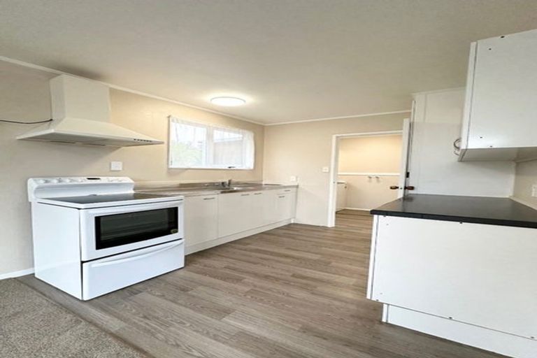Photo of property in 1/6 Penion Drive, Flat Bush, Auckland, 2023