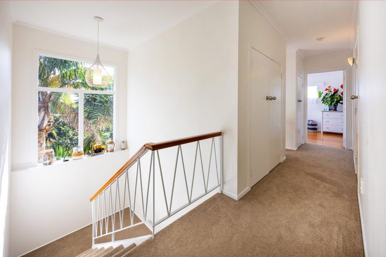 Photo of property in 34 Marlborough Avenue, Glenfield, Auckland, 0629