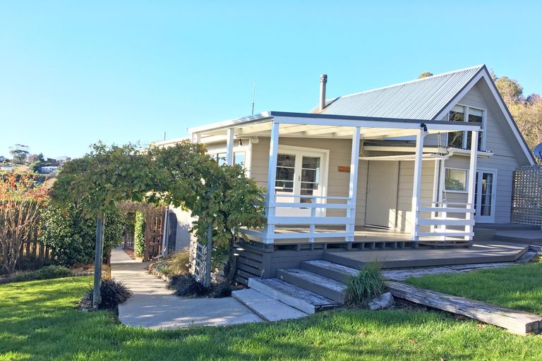 Photo of property in 1331 Waianakarua Road, Kakanui, Oamaru, 9495
