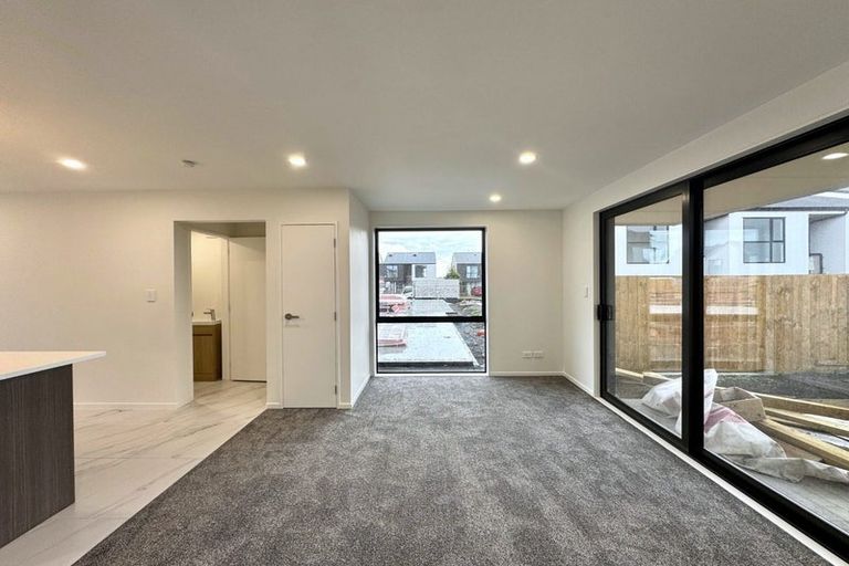 Photo of property in 18 Paapaakiri Loop, Takanini, 2112