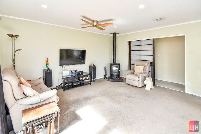 Photo of property in 43 Brylee Drive, Conifer Grove, Takanini, 2112