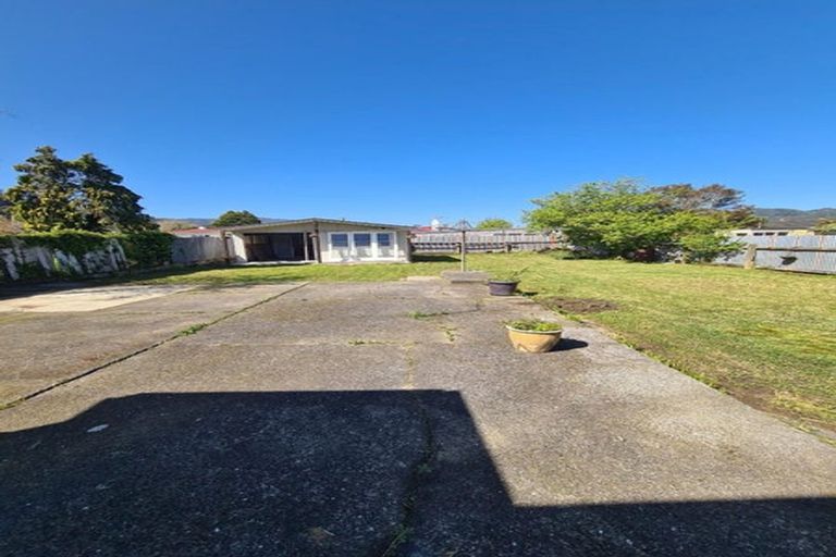 Photo of property in 5 Bythell Street, Wainuiomata, Lower Hutt, 5014