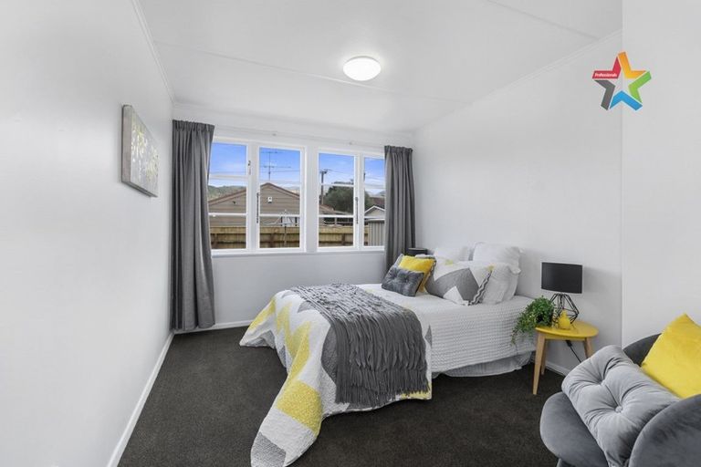 Photo of property in 1277 High Street, Taita, Lower Hutt, 5011