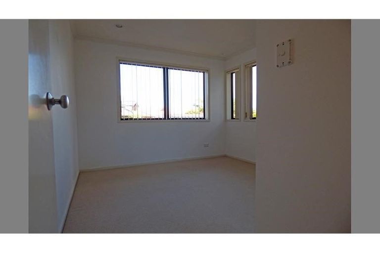 Photo of property in 94 Nautilus Drive, Gulf Harbour, Whangaparaoa, 0930
