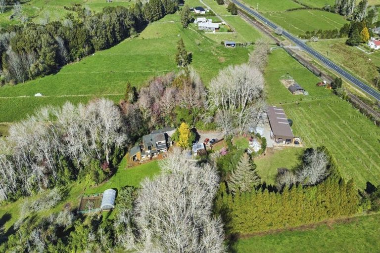 Photo of property in 1059 Mountain Road, Waiongana, Inglewood, 4389