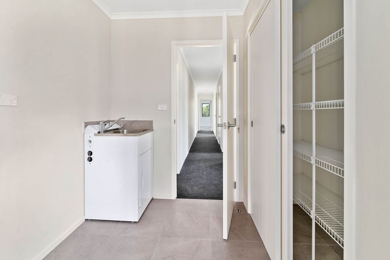 Photo of property in 22 Lacebark Drive, Kinloch, Taupo, 3377