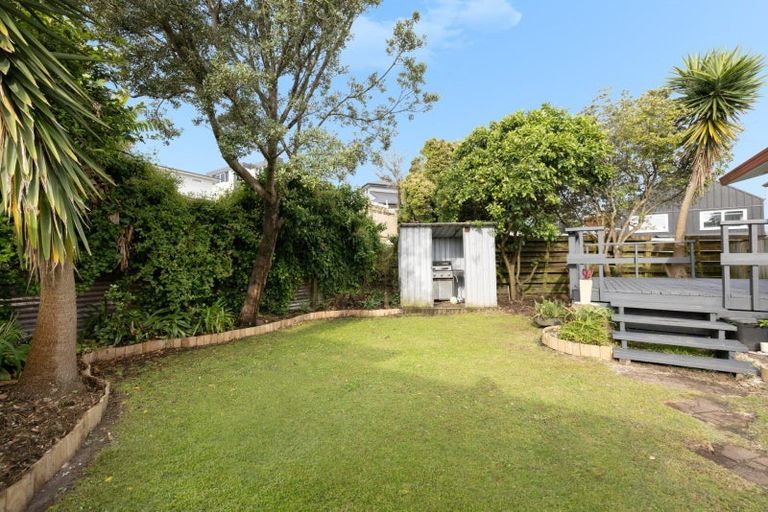 Photo of property in 1335b Papamoa Beach Road, Papamoa Beach, Papamoa, 3118