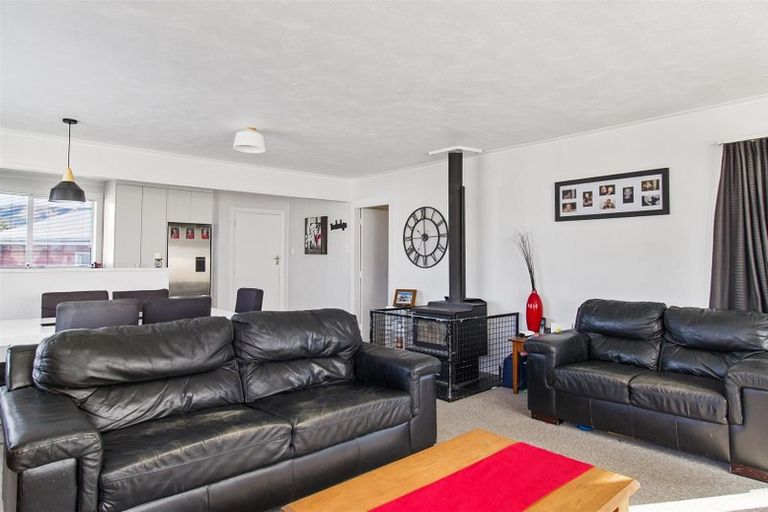 Photo of property in 8 Hughes Street, Waimate, 7924