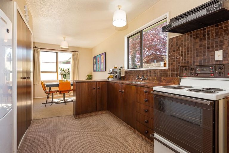 Photo of property in 21a Valecrest Avenue, Parklands, Christchurch, 8083