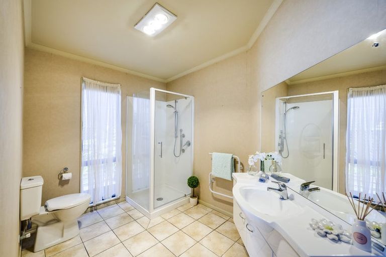 Photo of property in 83 Church Road, Taradale, Napier, 4112