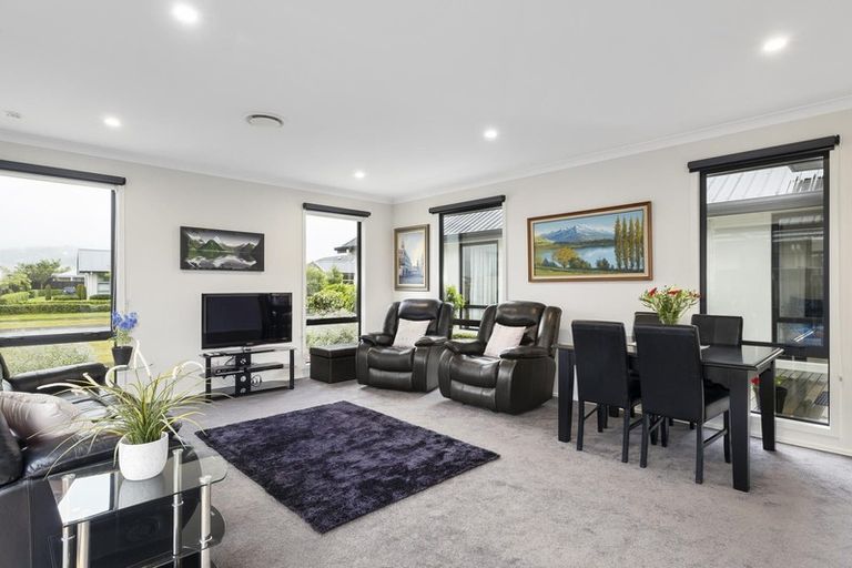 Photo of property in 5 Smiley Place, Mosgiel, 9024
