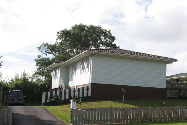 Photo of property in 56 Widmore Drive, Massey, Auckland, 0614