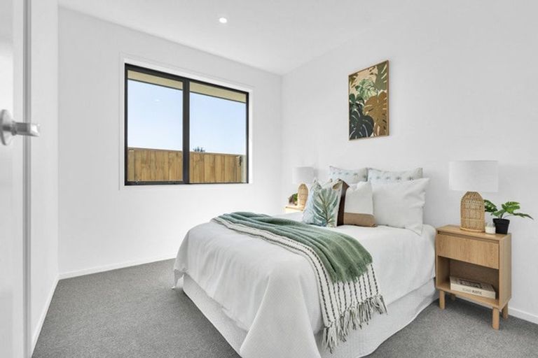 Photo of property in 37 Cunliffe Road, Redwood, Christchurch, 8051