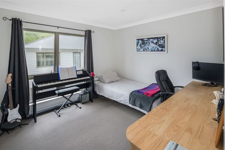 Photo of property in 20 Gifford Grove, Churton Park, Wellington, 6037