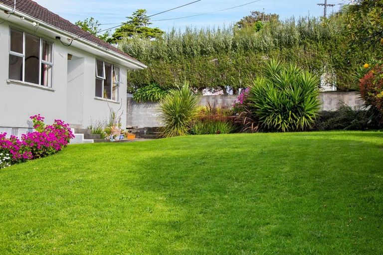 Photo of property in 81a Seaview Road, Westown, New Plymouth, 4310