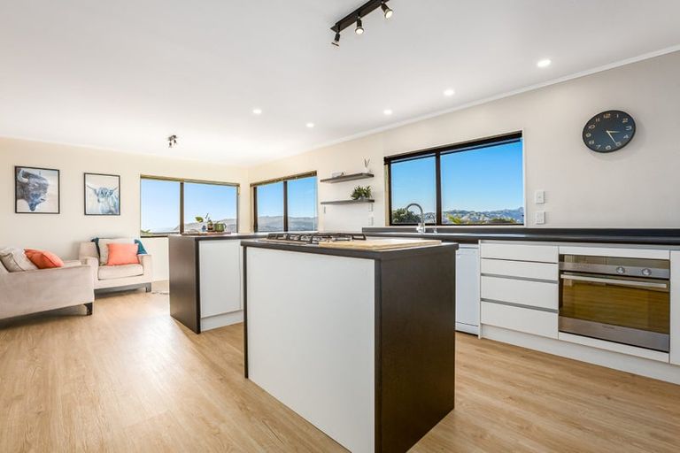 Photo of property in 22 Mercury Way, Whitby, Porirua, 5024