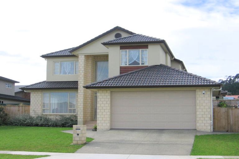 Photo of property in 100 Middlefield Drive, Flat Bush, Auckland, 2016