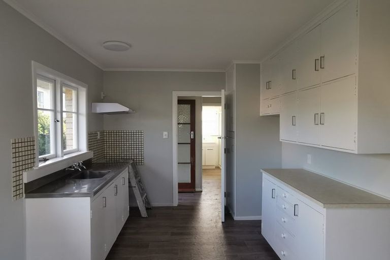 Photo of property in 48 Wedgwood Avenue, Mangere East, Auckland, 2024