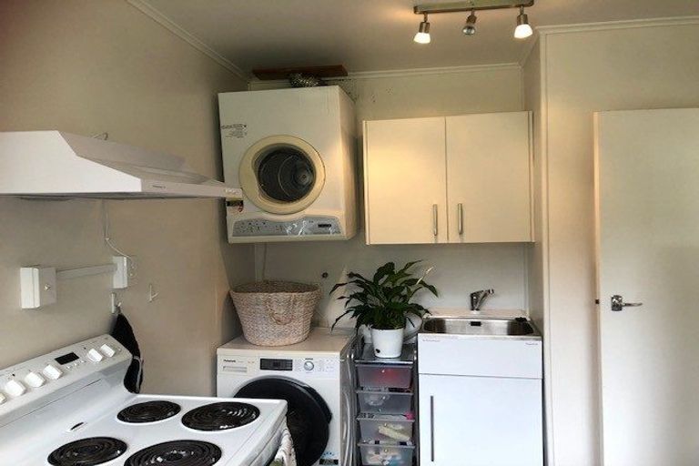 Photo of property in 1/1-3 Canterbury Street, Karori, Wellington, 6012