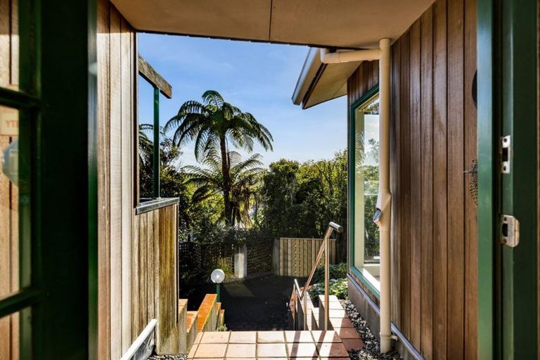 Photo of property in 1 Te Mara Place, Merrilands, New Plymouth, 4312