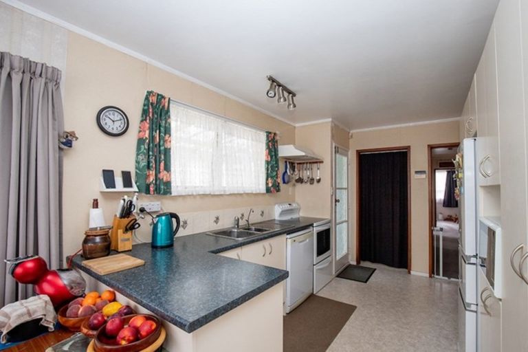 Photo of property in 1 Mcclean Place, Ngatea, 3503