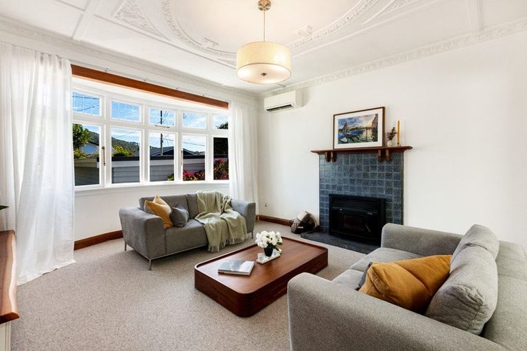 Photo of property in 13 Firth Terrace, Karori, Wellington, 6012