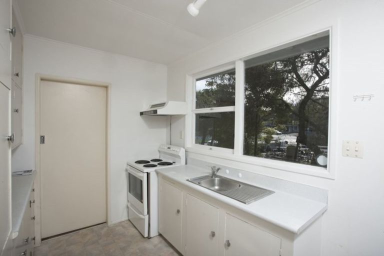 Photo of property in 1/6 Lingfield Street, Glenfield, Auckland, 0629