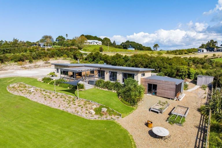 Photo of property in 141 Garbolino Road, Mangawhai, 0573
