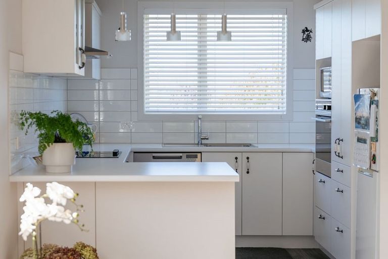 Photo of property in Waterview Estate, 60/4 Greystone Place, Omokoroa, 3114