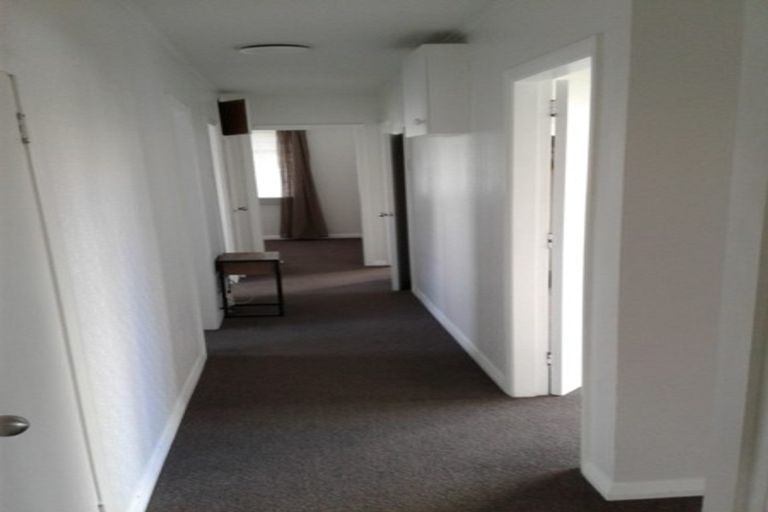 Photo of property in 12 Moray Place, Highbury, Palmerston North, 4412