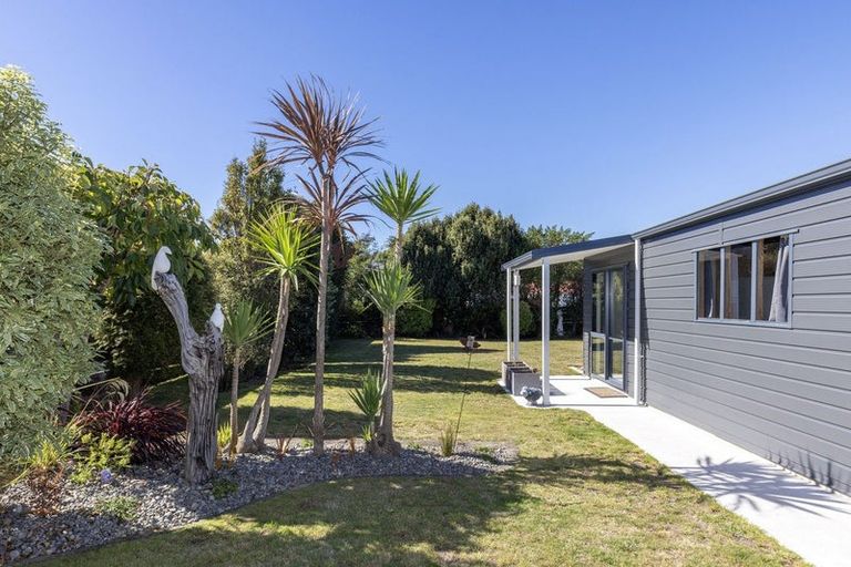 Photo of property in 71 Donovan Road, Paraparaumu Beach, Paraparaumu, 5032