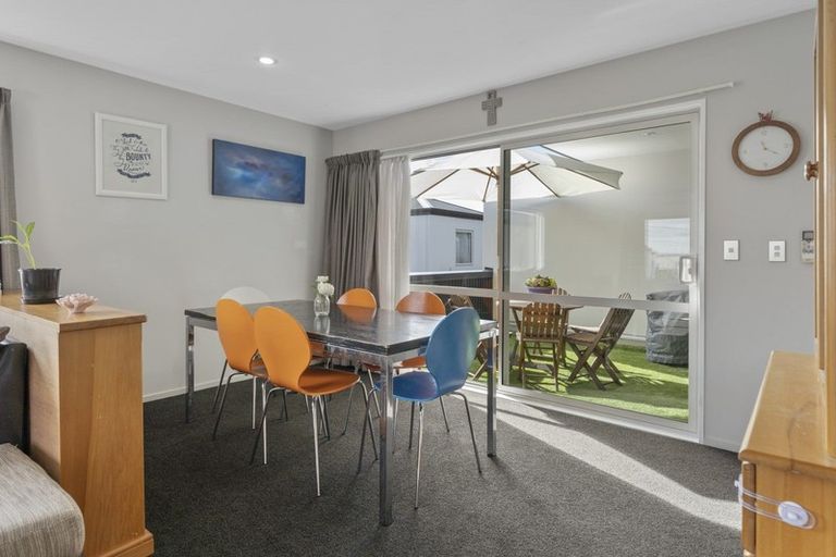 Photo of property in 114h Nursery Road, Phillipstown, Christchurch, 8011