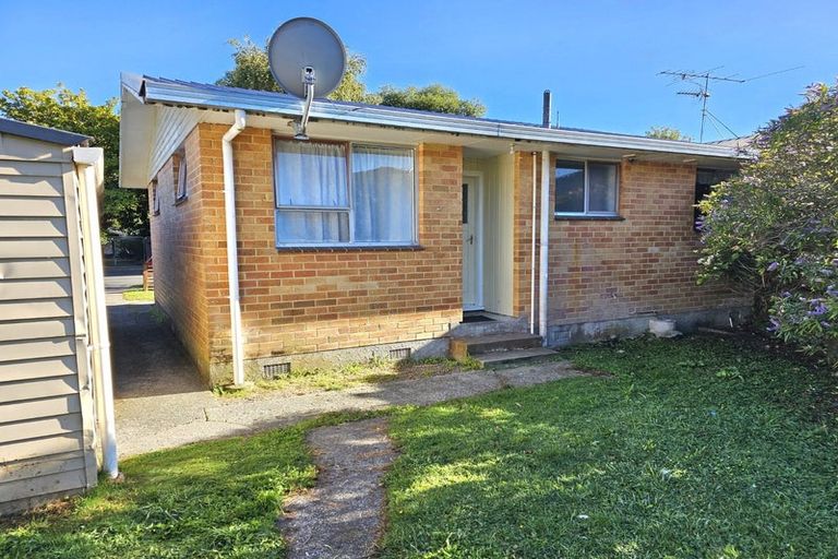 Photo of property in 2/14 William Booth Grove, Trentham, Upper Hutt, 5018